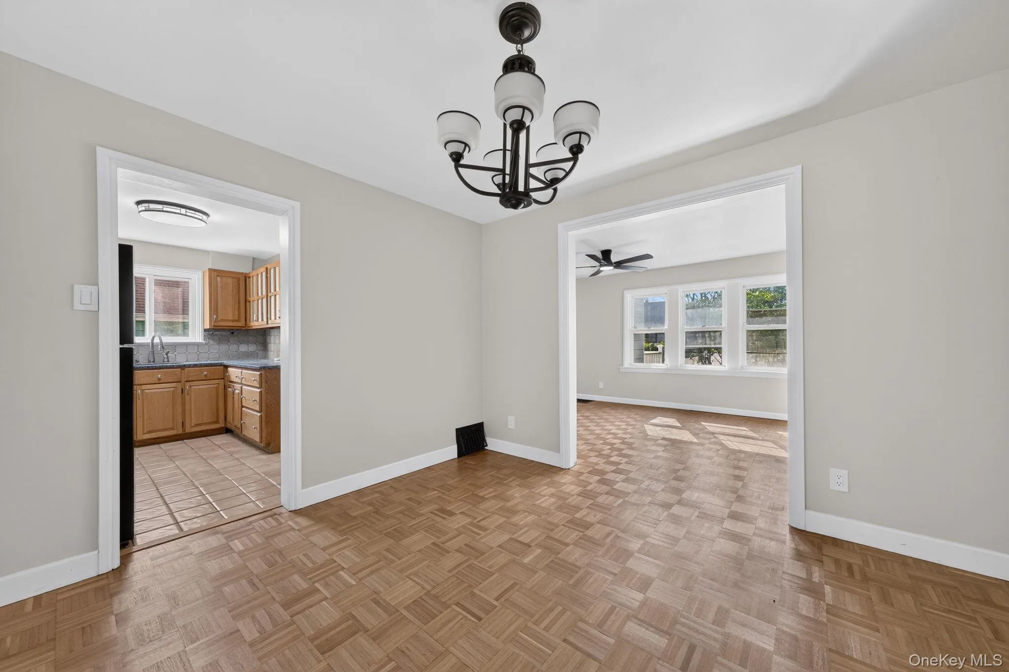 196 Cottage Street, Middletown, NY, 3 Bedrooms Bedrooms, 8 Rooms Rooms,1 BathroomBathrooms,Residential,For Rent,Cottage,0,1014761 196 Cottage Street, Middletown, NY, 3 Bedrooms Bedrooms, 8 Rooms Rooms,1 BathroomBathrooms,Residential,For Rent,Cottage,0,1014761