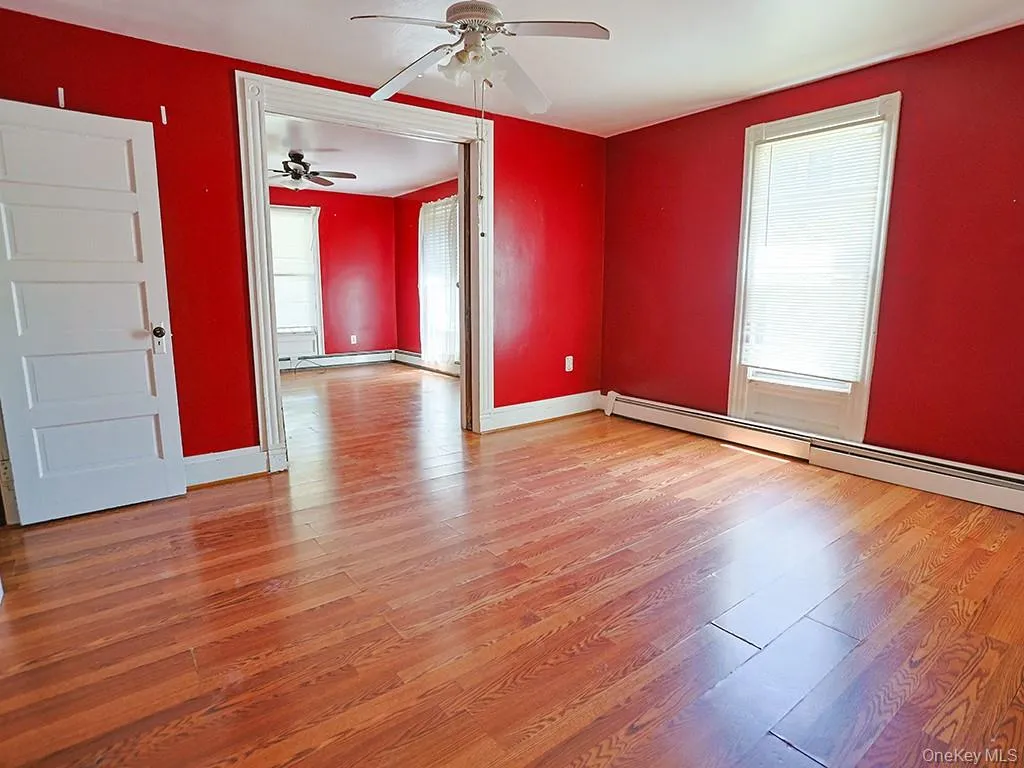 4 Lincoln Street, Middletown, NY, 3 Bedrooms Bedrooms, 6 Rooms Rooms,1 BathroomBathrooms,Residential,For Rent,Lincoln,0,KEY1014764 4 Lincoln Street, Middletown, NY, 3 Bedrooms Bedrooms, 6 Rooms Rooms,1 BathroomBathrooms,Residential,For Rent,Lincoln,0,KEY1014764