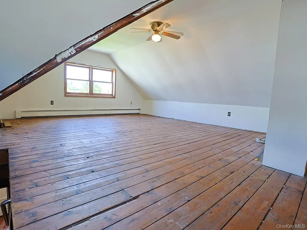 4 Lincoln Street, Middletown, NY, 3 Bedrooms Bedrooms, 6 Rooms Rooms,1 BathroomBathrooms,Residential,For Rent,Lincoln,0,KEY1014764 4 Lincoln Street, Middletown, NY, 3 Bedrooms Bedrooms, 6 Rooms Rooms,1 BathroomBathrooms,Residential,For Rent,Lincoln,0,KEY1014764