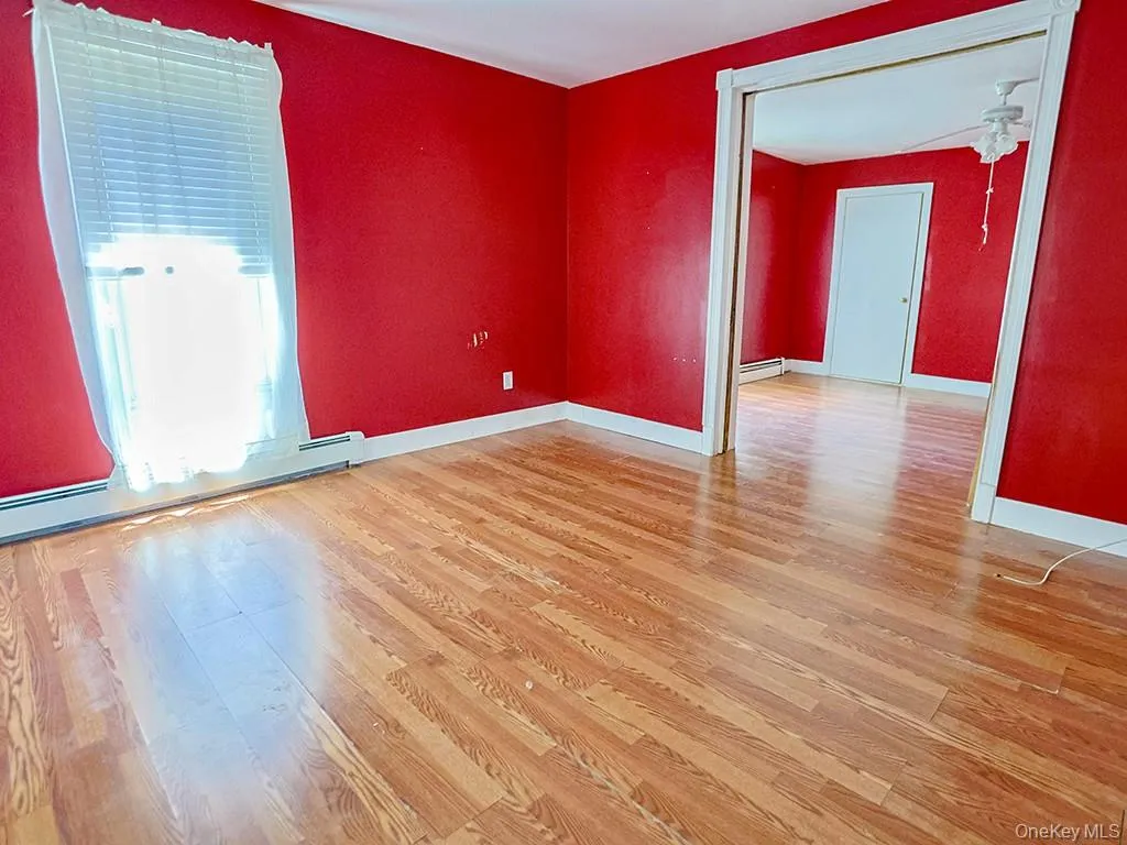 4 Lincoln Street, Middletown, NY, 3 Bedrooms Bedrooms, 6 Rooms Rooms,1 BathroomBathrooms,Residential,For Rent,Lincoln,0,KEY1014764 4 Lincoln Street, Middletown, NY, 3 Bedrooms Bedrooms, 6 Rooms Rooms,1 BathroomBathrooms,Residential,For Rent,Lincoln,0,KEY1014764