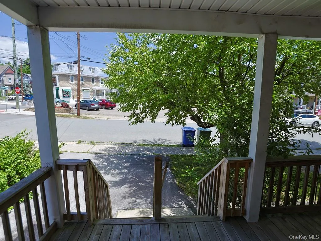 4 Lincoln Street, Middletown, NY, 3 Bedrooms Bedrooms, 6 Rooms Rooms,1 BathroomBathrooms,Residential,For Rent,Lincoln,0,KEY1014764 4 Lincoln Street, Middletown, NY, 3 Bedrooms Bedrooms, 6 Rooms Rooms,1 BathroomBathrooms,Residential,For Rent,Lincoln,0,KEY1014764