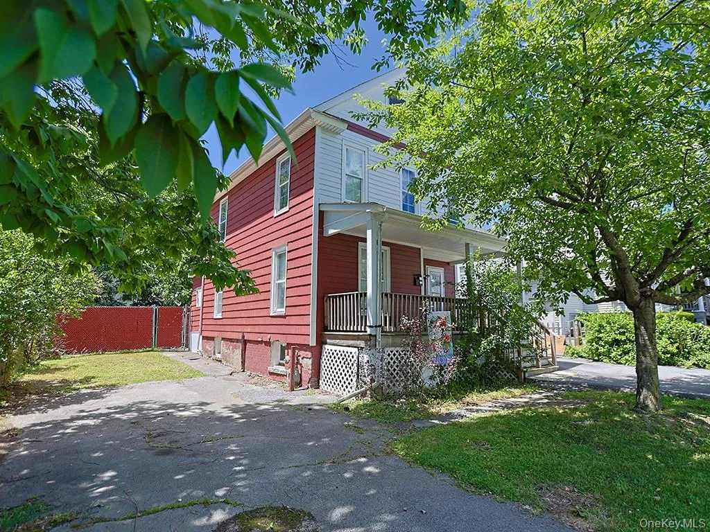 4 Lincoln Street, Middletown, NY, 3 Bedrooms Bedrooms, 6 Rooms Rooms,1 BathroomBathrooms,Residential,For Rent,Lincoln,0,KEY1014764 4 Lincoln Street, Middletown, NY, 3 Bedrooms Bedrooms, 6 Rooms Rooms,1 BathroomBathrooms,Residential,For Rent,Lincoln,0,KEY1014764