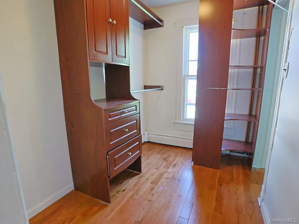 4 Lincoln Street, Middletown, NY, 3 Bedrooms Bedrooms, 6 Rooms Rooms,1 BathroomBathrooms,Residential,For Rent,Lincoln,0,KEY1014764 4 Lincoln Street, Middletown, NY, 3 Bedrooms Bedrooms, 6 Rooms Rooms,1 BathroomBathrooms,Residential,For Rent,Lincoln,0,KEY1014764