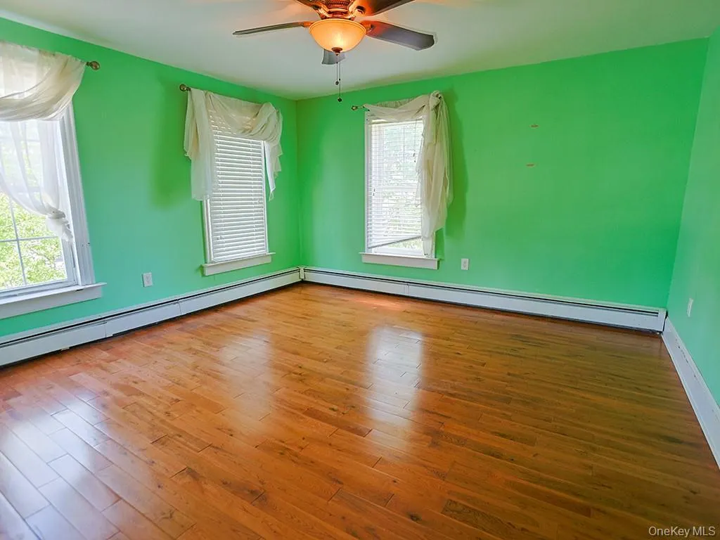 4 Lincoln Street, Middletown, NY, 3 Bedrooms Bedrooms, 6 Rooms Rooms,1 BathroomBathrooms,Residential,For Rent,Lincoln,0,KEY1014764 4 Lincoln Street, Middletown, NY, 3 Bedrooms Bedrooms, 6 Rooms Rooms,1 BathroomBathrooms,Residential,For Rent,Lincoln,0,KEY1014764
