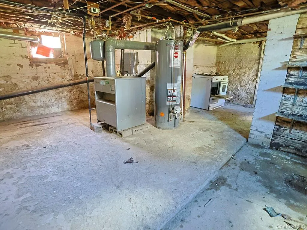 4 Lincoln Street, Middletown, NY, 3 Bedrooms Bedrooms, 6 Rooms Rooms,1 BathroomBathrooms,Residential,For Rent,Lincoln,0,KEY1014764 4 Lincoln Street, Middletown, NY, 3 Bedrooms Bedrooms, 6 Rooms Rooms,1 BathroomBathrooms,Residential,For Rent,Lincoln,0,KEY1014764