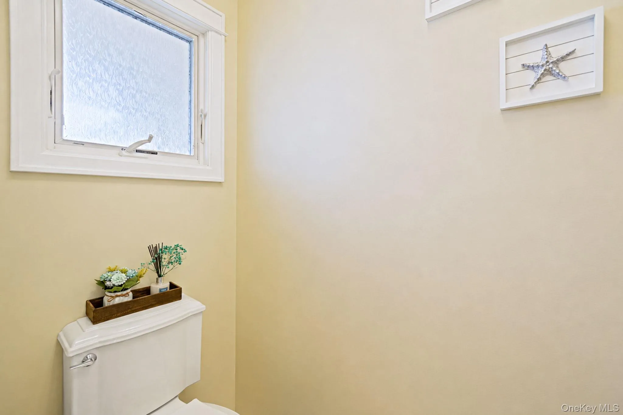 18 Ludlow Way, Islip, NY, 5 Bedrooms Bedrooms, 8 Rooms Rooms,1 BathroomBathrooms,Residential,For Rent,Ludlow,0,1014765 18 Ludlow Way, Islip, NY, 5 Bedrooms Bedrooms, 8 Rooms Rooms,1 BathroomBathrooms,Residential,For Rent,Ludlow,0,1014765