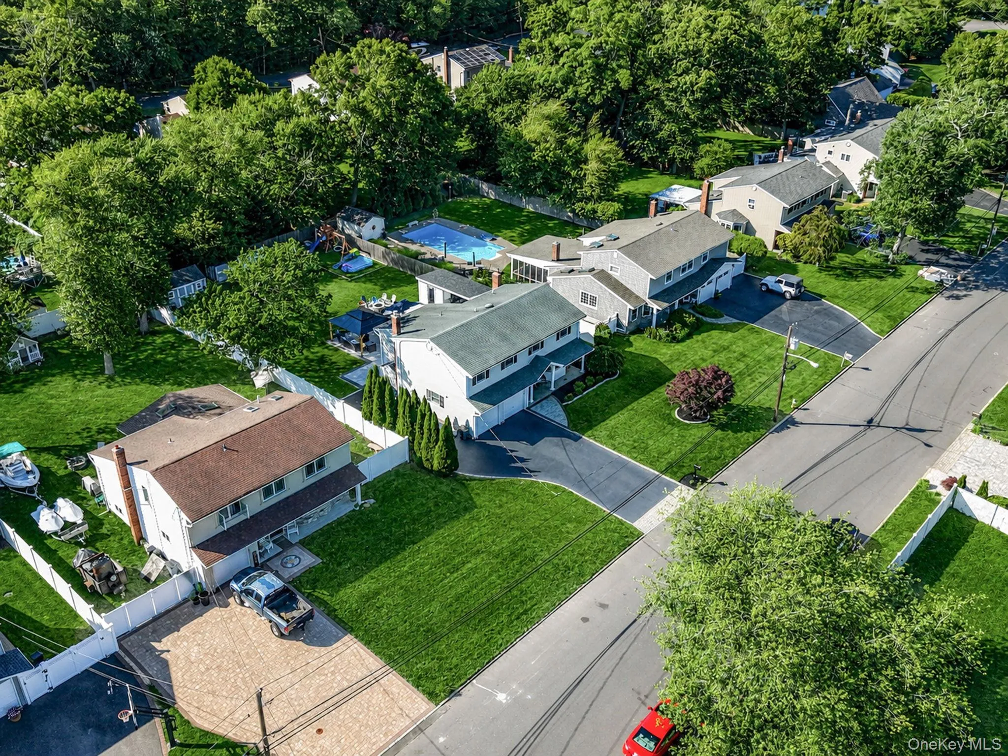 18 Ludlow Way, Islip, NY, 5 Bedrooms Bedrooms, 8 Rooms Rooms,1 BathroomBathrooms,Residential,For Rent,Ludlow,0,1014765 18 Ludlow Way, Islip, NY, 5 Bedrooms Bedrooms, 8 Rooms Rooms,1 BathroomBathrooms,Residential,For Rent,Ludlow,0,1014765
