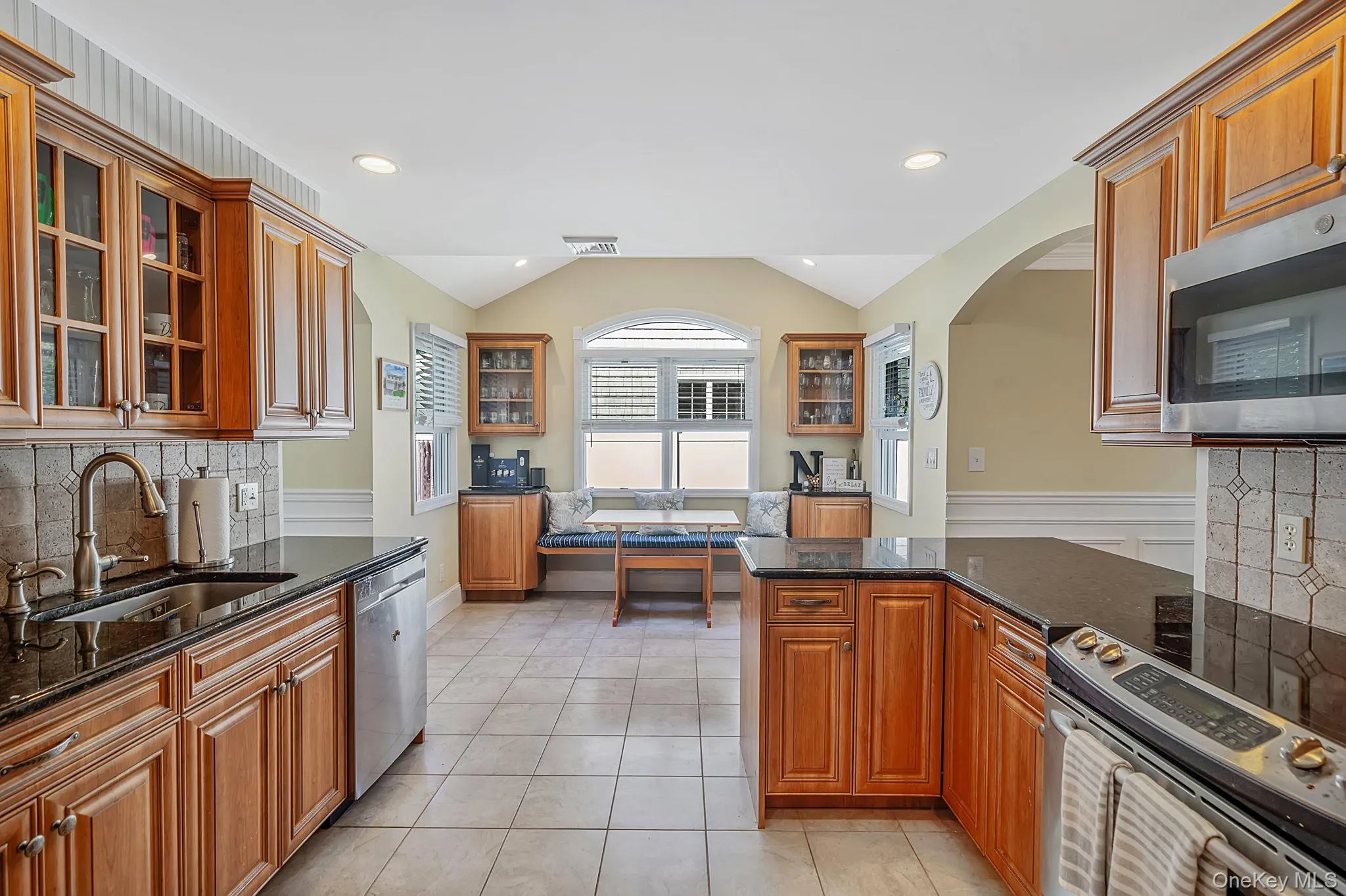 18 Ludlow Way, Islip, NY, 5 Bedrooms Bedrooms, 8 Rooms Rooms,1 BathroomBathrooms,Residential,For Rent,Ludlow,0,1014765 18 Ludlow Way, Islip, NY, 5 Bedrooms Bedrooms, 8 Rooms Rooms,1 BathroomBathrooms,Residential,For Rent,Ludlow,0,1014765