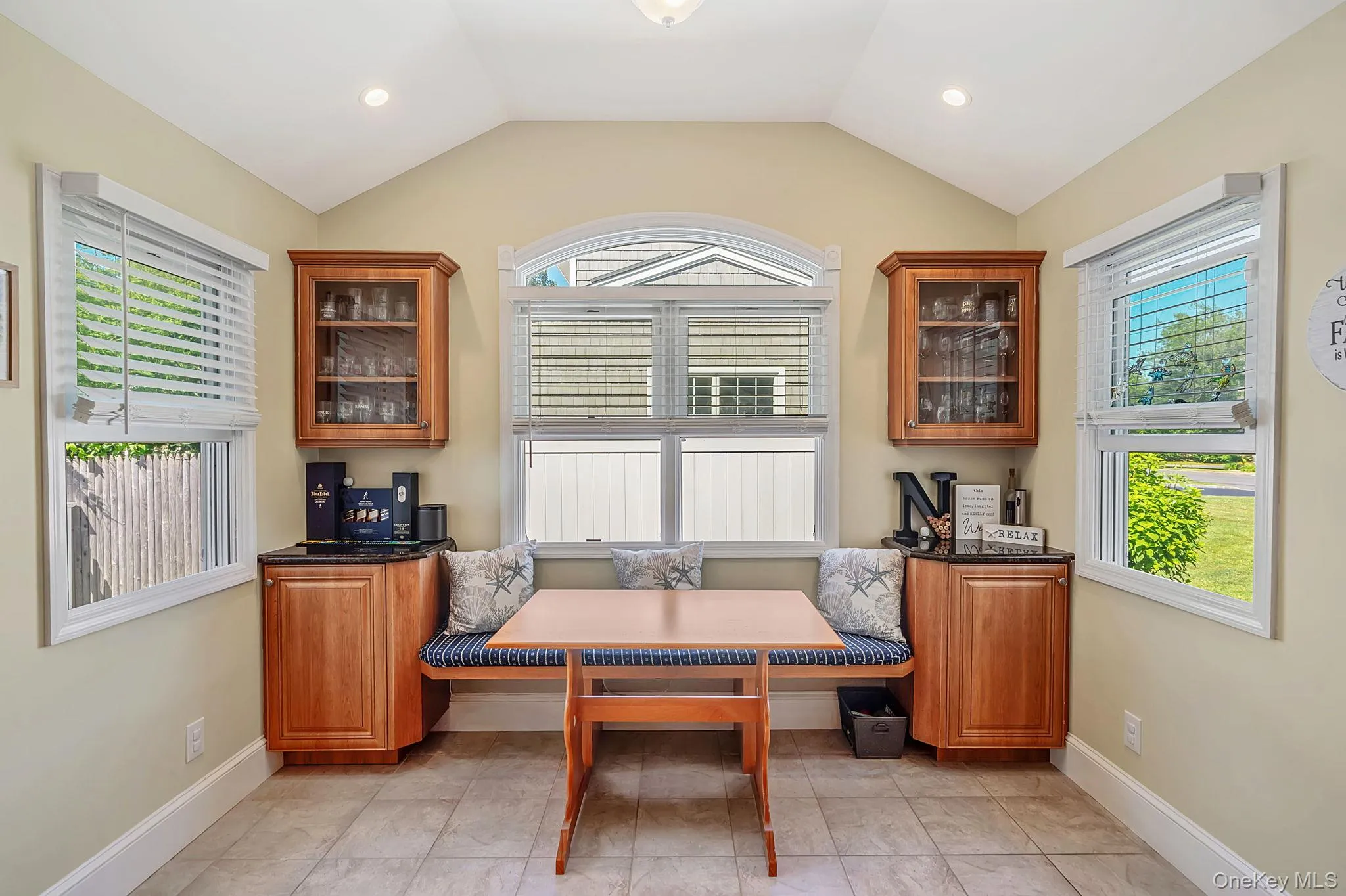 18 Ludlow Way, Islip, NY, 5 Bedrooms Bedrooms, 8 Rooms Rooms,1 BathroomBathrooms,Residential,For Rent,Ludlow,0,1014765 18 Ludlow Way, Islip, NY, 5 Bedrooms Bedrooms, 8 Rooms Rooms,1 BathroomBathrooms,Residential,For Rent,Ludlow,0,1014765