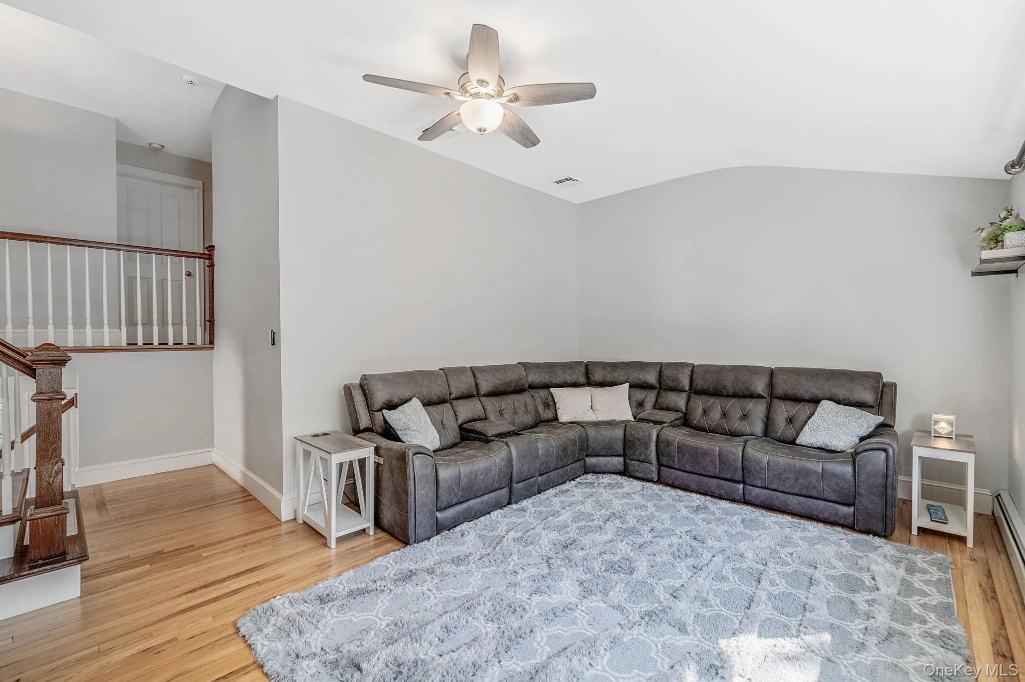 18 Ludlow Way, Islip, NY, 5 Bedrooms Bedrooms, 8 Rooms Rooms,1 BathroomBathrooms,Residential,For Rent,Ludlow,0,1014765 18 Ludlow Way, Islip, NY, 5 Bedrooms Bedrooms, 8 Rooms Rooms,1 BathroomBathrooms,Residential,For Rent,Ludlow,0,1014765