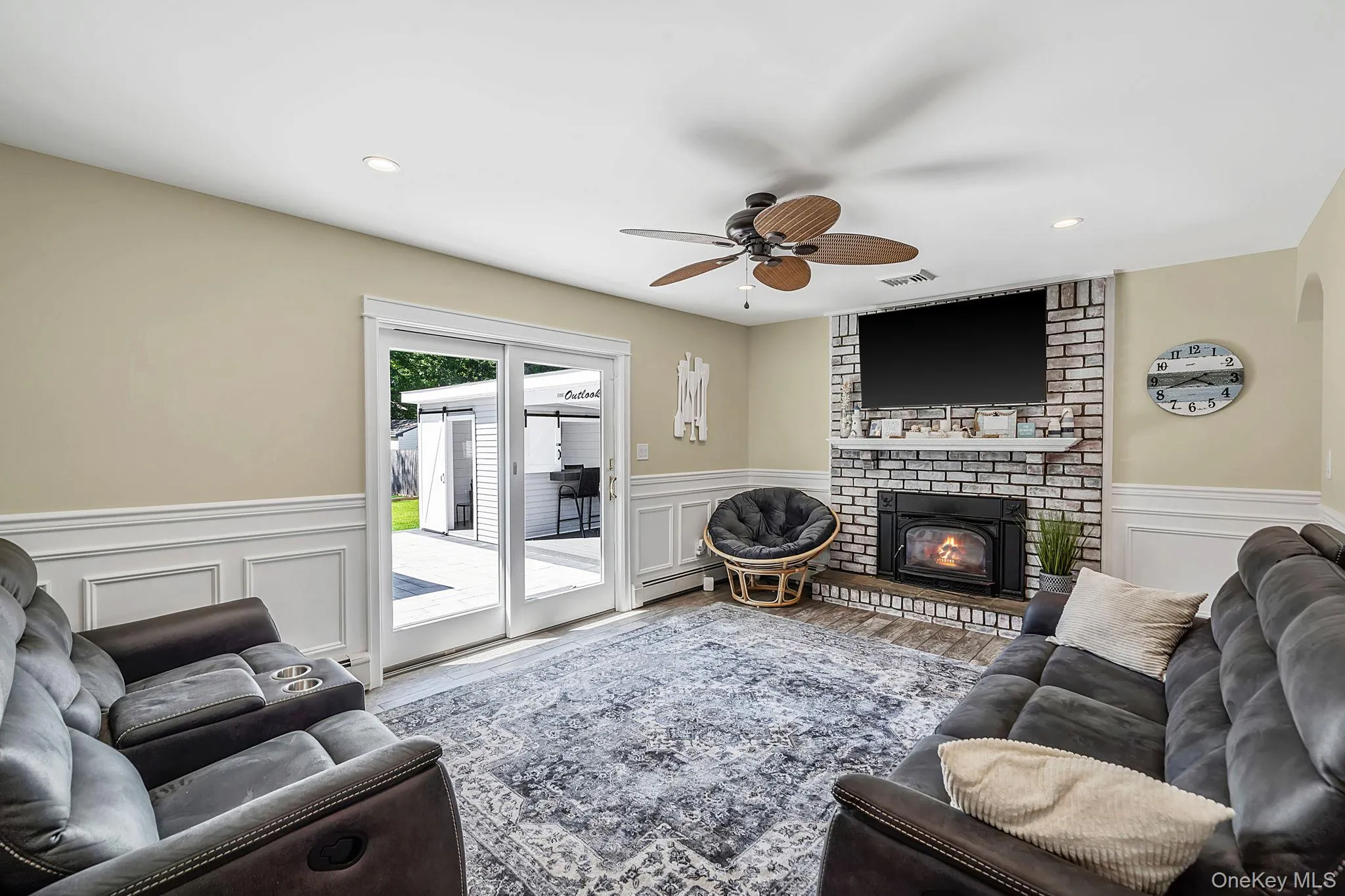 18 Ludlow Way, Islip, NY, 5 Bedrooms Bedrooms, 8 Rooms Rooms,1 BathroomBathrooms,Residential,For Rent,Ludlow,0,1014765 18 Ludlow Way, Islip, NY, 5 Bedrooms Bedrooms, 8 Rooms Rooms,1 BathroomBathrooms,Residential,For Rent,Ludlow,0,1014765