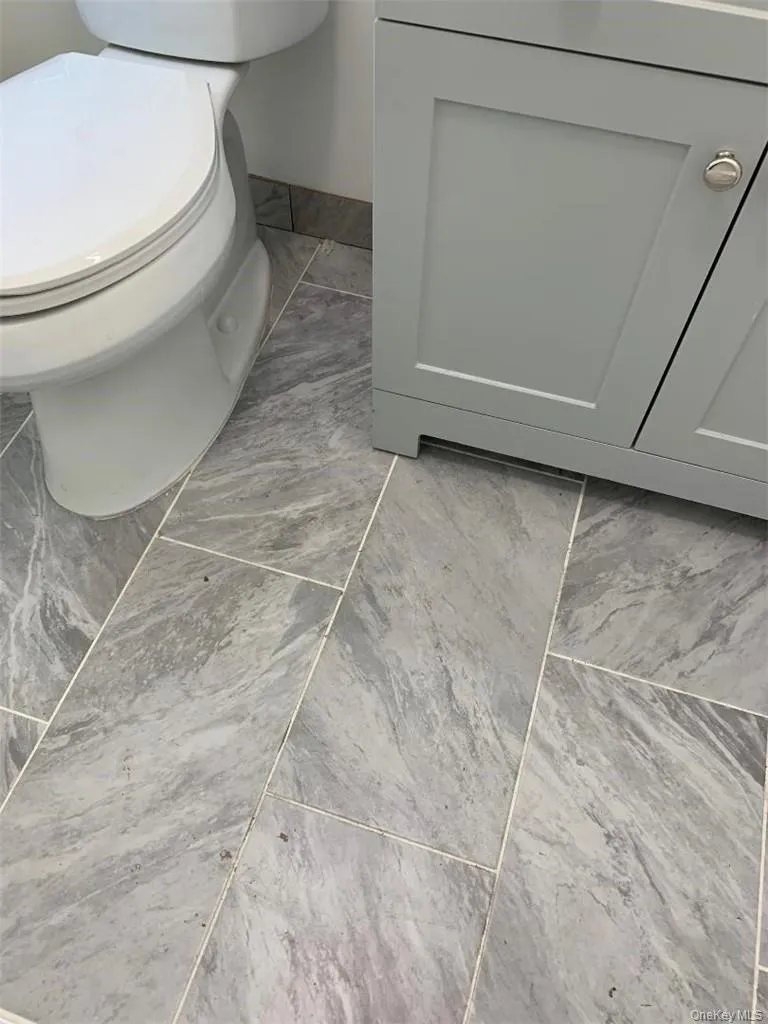 Pretty ceramic tile floor Pretty ceramic tile floor