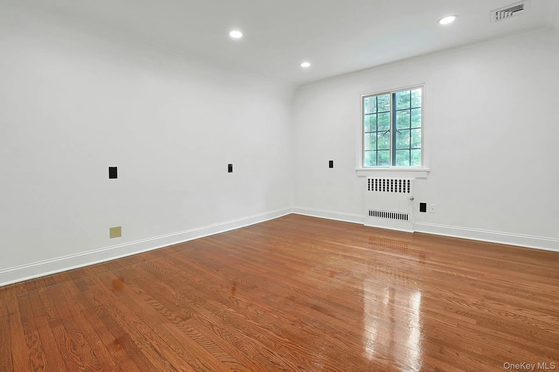 Generous proportions and a spacious walk-in closet make this bright third-floor 5th bedroom a standout space, ideal for family, guests, or work-from-home needs. Generous proportions and a spacious walk-in closet make this bright third-floor 5th bedroom a standout space, ideal for family, guests, or work-from-home needs.