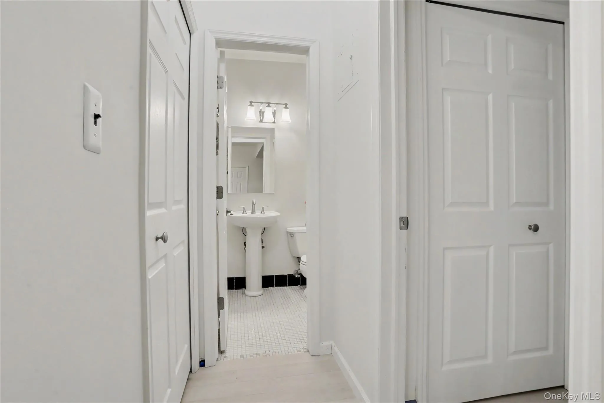 70 Barker Street, Mount Kisco, NY, 1 Bedroom Bedrooms, 4 Rooms Rooms,1 BathroomBathrooms,Residential,For Rent,Barker,0,KEY1014771 70 Barker Street, Mount Kisco, NY, 1 Bedroom Bedrooms, 4 Rooms Rooms,1 BathroomBathrooms,Residential,For Rent,Barker,0,KEY1014771