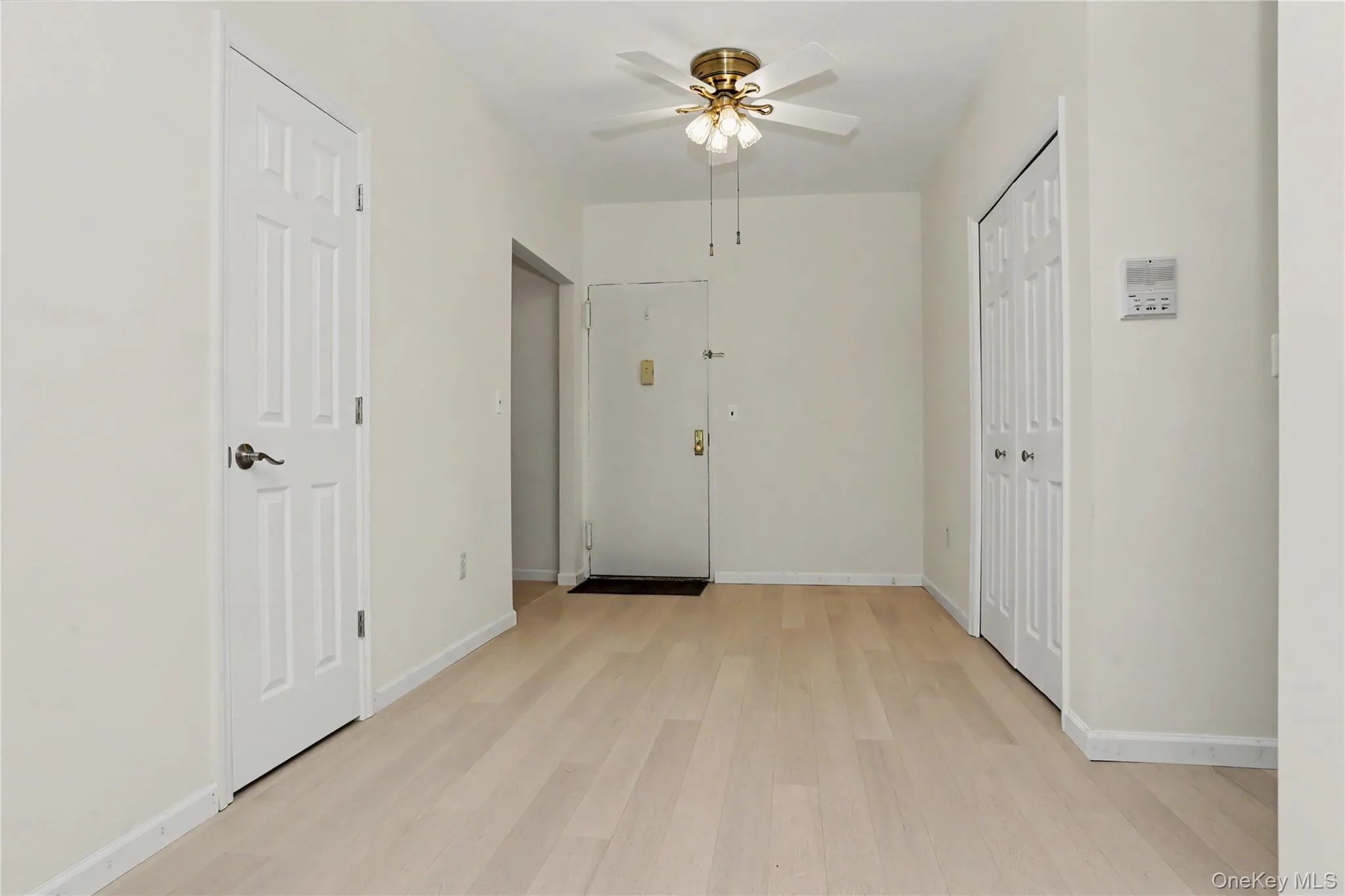 70 Barker Street, Mount Kisco, NY, 1 Bedroom Bedrooms, 4 Rooms Rooms,1 BathroomBathrooms,Residential,For Rent,Barker,0,KEY1014771 70 Barker Street, Mount Kisco, NY, 1 Bedroom Bedrooms, 4 Rooms Rooms,1 BathroomBathrooms,Residential,For Rent,Barker,0,KEY1014771