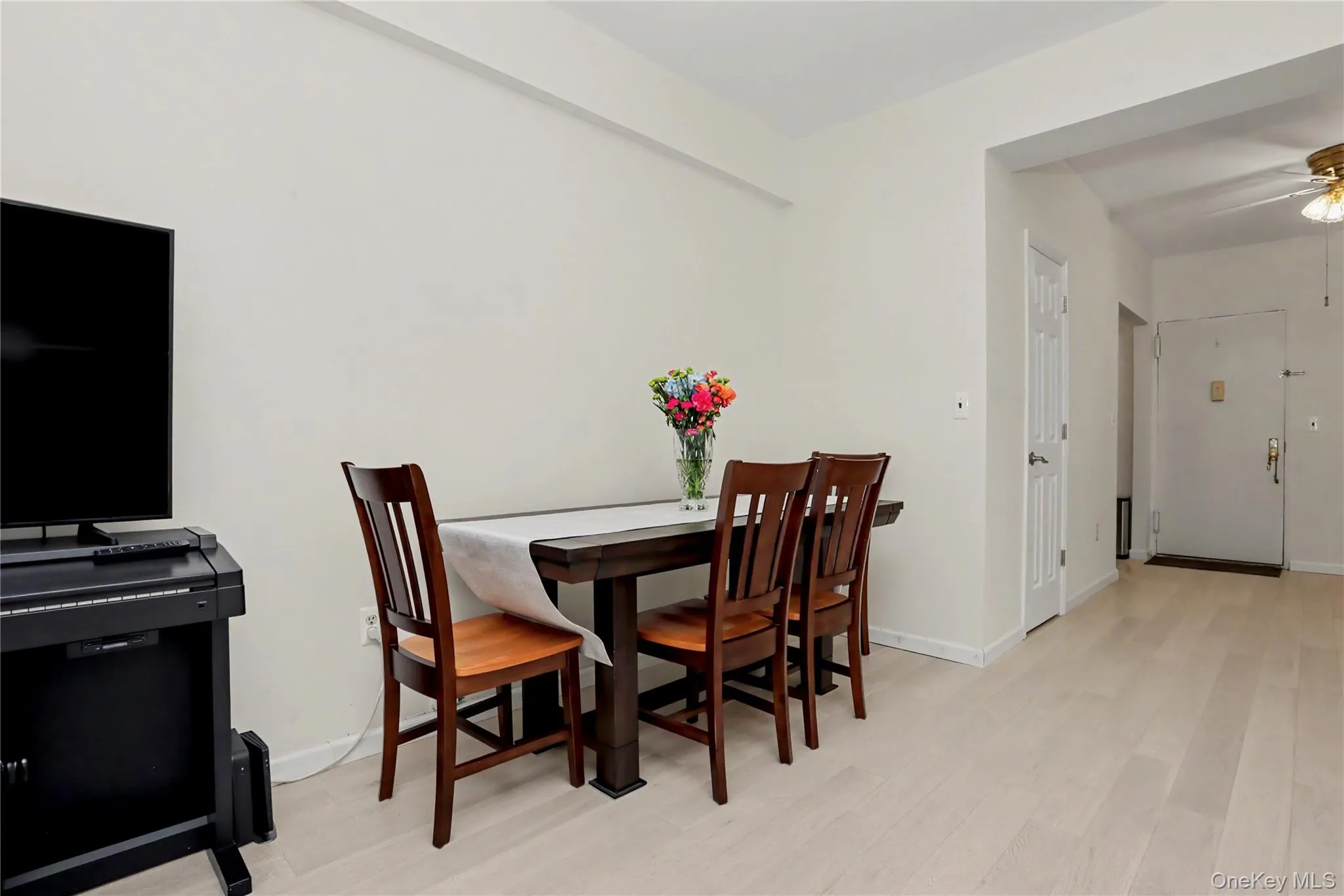 70 Barker Street, Mount Kisco, NY, 1 Bedroom Bedrooms, 4 Rooms Rooms,1 BathroomBathrooms,Residential,For Rent,Barker,0,KEY1014771 70 Barker Street, Mount Kisco, NY, 1 Bedroom Bedrooms, 4 Rooms Rooms,1 BathroomBathrooms,Residential,For Rent,Barker,0,KEY1014771