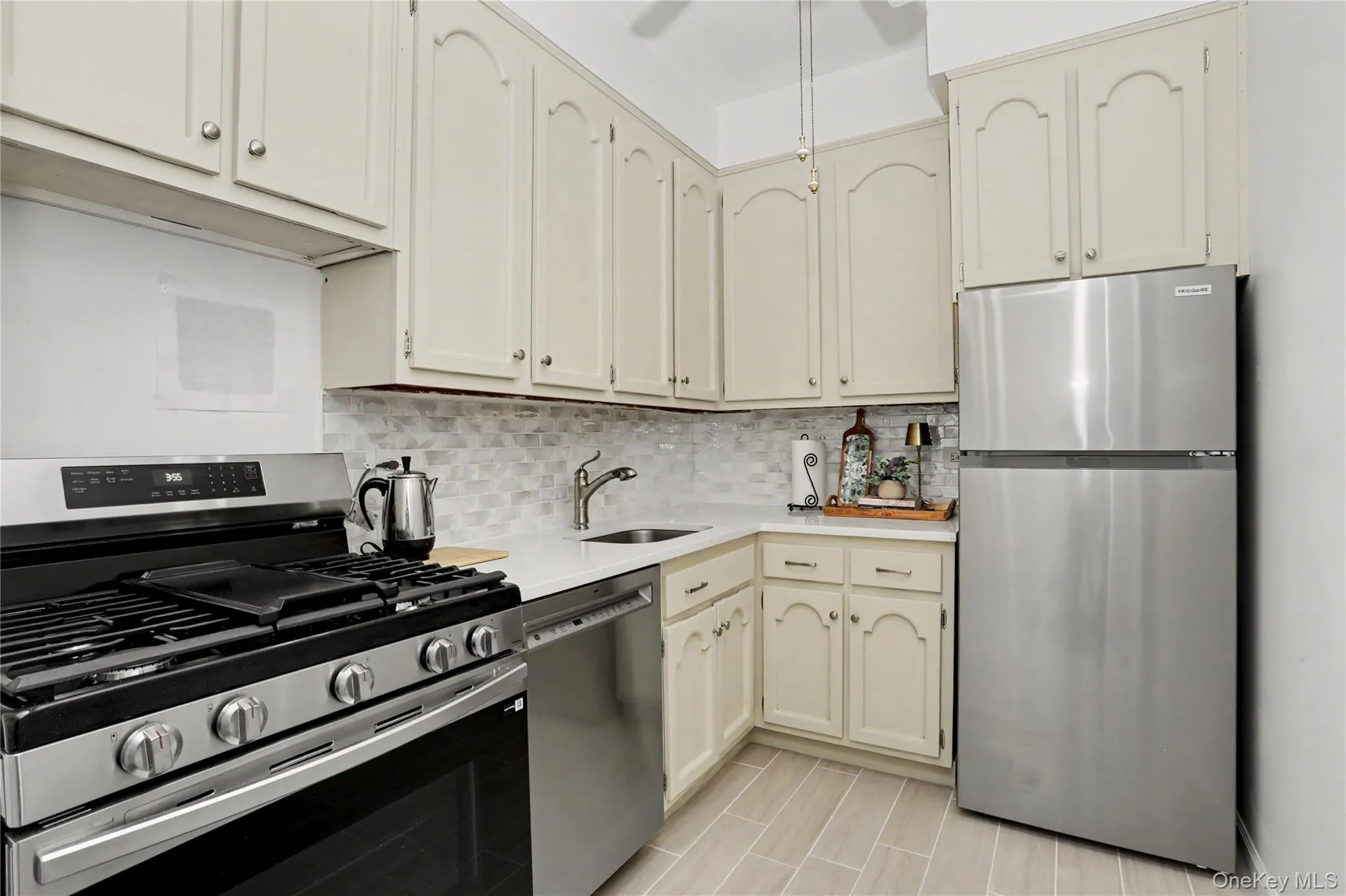 70 Barker Street, Mount Kisco, NY, 1 Bedroom Bedrooms, 4 Rooms Rooms,1 BathroomBathrooms,Residential,For Rent,Barker,0,KEY1014771 70 Barker Street, Mount Kisco, NY, 1 Bedroom Bedrooms, 4 Rooms Rooms,1 BathroomBathrooms,Residential,For Rent,Barker,0,KEY1014771
