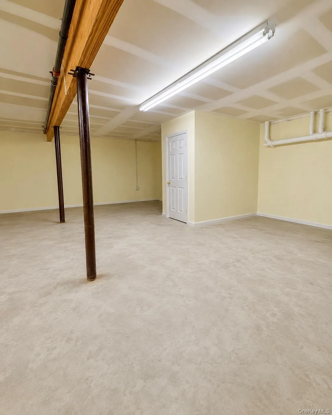 115 Autumn Drive, Oyster Bay, NY, 2 Bedrooms Bedrooms, 5 Rooms Rooms,2 BathroomsBathrooms,Residential,For Rent,Autumn,0,1014773 115 Autumn Drive, Oyster Bay, NY, 2 Bedrooms Bedrooms, 5 Rooms Rooms,2 BathroomsBathrooms,Residential,For Rent,Autumn,0,1014773