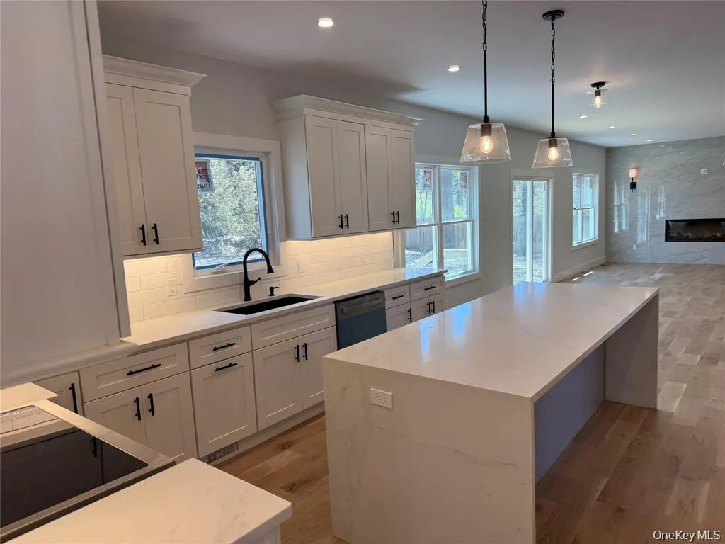 1 lotto Court, Brookhaven, NY, 5 Bedrooms Bedrooms, 10 Rooms Rooms,3 BathroomsBathrooms,Residential,For Rent,lotto,0,1014775 1 lotto Court, Brookhaven, NY, 5 Bedrooms Bedrooms, 10 Rooms Rooms,3 BathroomsBathrooms,Residential,For Rent,lotto,0,1014775