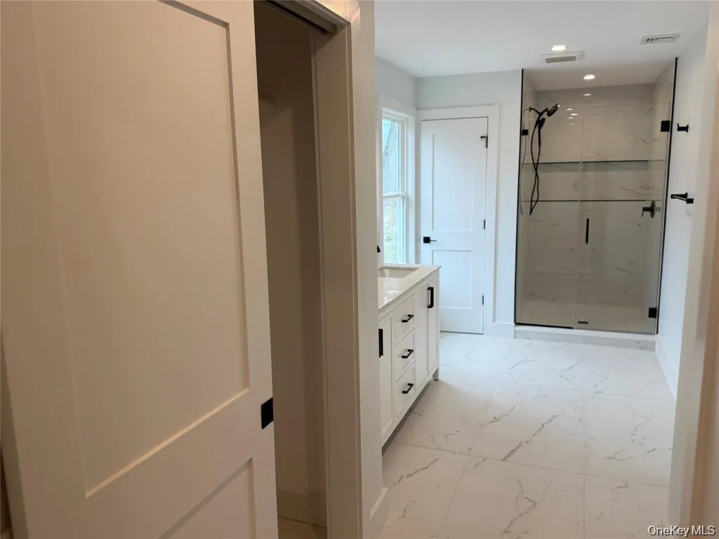 1 lotto Court, Brookhaven, NY, 5 Bedrooms Bedrooms, 10 Rooms Rooms,3 BathroomsBathrooms,Residential,For Rent,lotto,0,1014775 1 lotto Court, Brookhaven, NY, 5 Bedrooms Bedrooms, 10 Rooms Rooms,3 BathroomsBathrooms,Residential,For Rent,lotto,0,1014775
