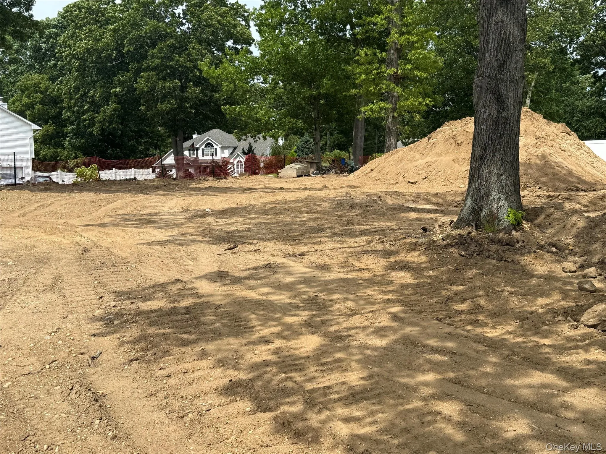 1 lotto Court, Brookhaven, NY, 5 Bedrooms Bedrooms, 10 Rooms Rooms,3 BathroomsBathrooms,Residential,For Rent,lotto,0,1014775 1 lotto Court, Brookhaven, NY, 5 Bedrooms Bedrooms, 10 Rooms Rooms,3 BathroomsBathrooms,Residential,For Rent,lotto,0,1014775