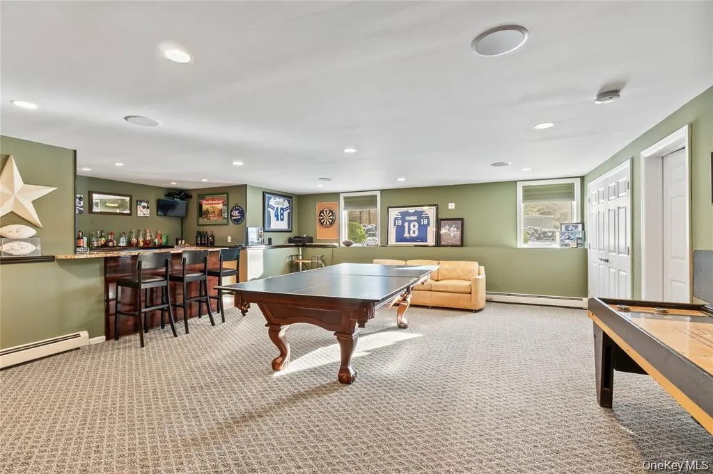 20 Mountainview Avenue, Ramapo, NY, 5 Bedrooms Bedrooms, 14 Rooms Rooms,3 BathroomsBathrooms,Residential,For Rent,Mountainview,0,1014777 20 Mountainview Avenue, Ramapo, NY, 5 Bedrooms Bedrooms, 14 Rooms Rooms,3 BathroomsBathrooms,Residential,For Rent,Mountainview,0,1014777