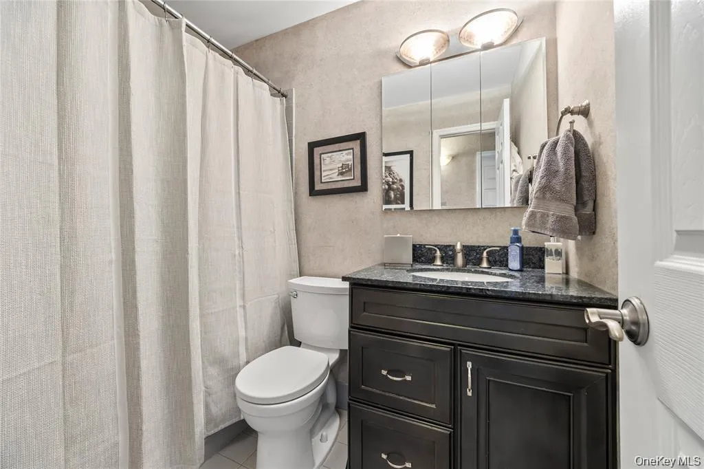 20 Mountainview Avenue, Ramapo, NY, 5 Bedrooms Bedrooms, 14 Rooms Rooms,3 BathroomsBathrooms,Residential,For Rent,Mountainview,0,1014777 20 Mountainview Avenue, Ramapo, NY, 5 Bedrooms Bedrooms, 14 Rooms Rooms,3 BathroomsBathrooms,Residential,For Rent,Mountainview,0,1014777