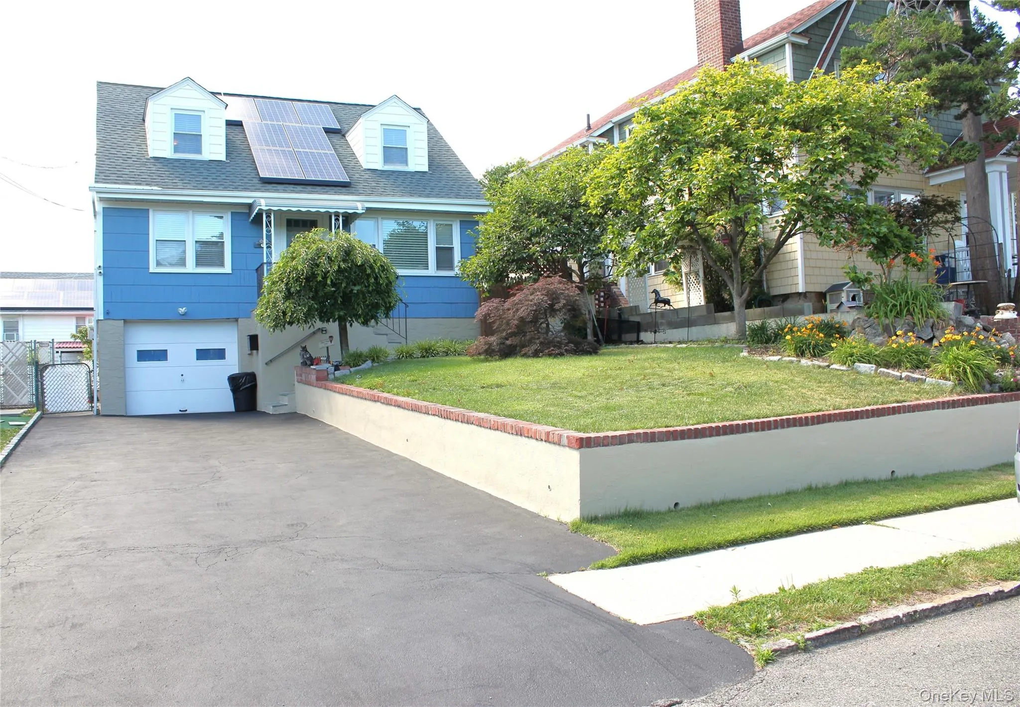 Large Driveway Large Driveway