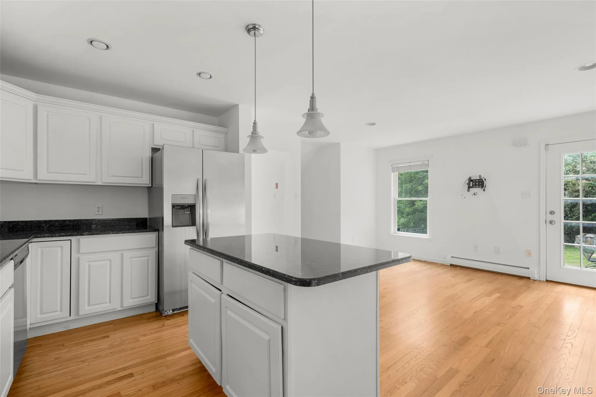 109 Tanglewylde Road, Putnam Valley, NY, 3 Bedrooms Bedrooms, 7 Rooms Rooms,1 BathroomBathrooms,Residential,For Rent,Tanglewylde,0,KEY1014787 109 Tanglewylde Road, Putnam Valley, NY, 3 Bedrooms Bedrooms, 7 Rooms Rooms,1 BathroomBathrooms,Residential,For Rent,Tanglewylde,0,KEY1014787