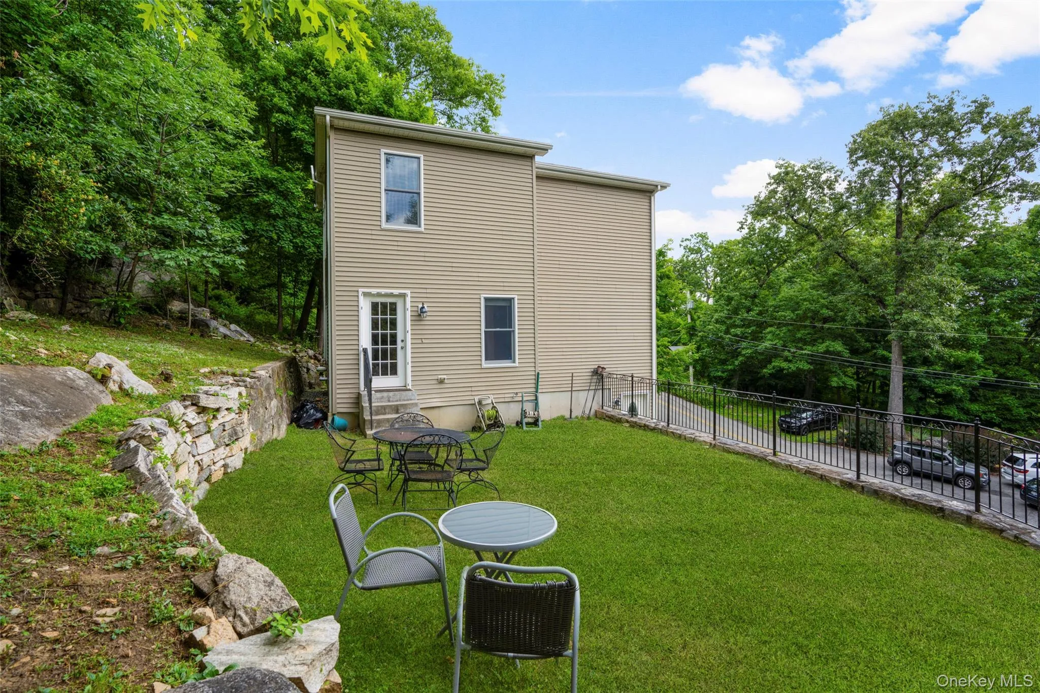 109 Tanglewylde Road, Putnam Valley, NY, 3 Bedrooms Bedrooms, 7 Rooms Rooms,1 BathroomBathrooms,Residential,For Rent,Tanglewylde,0,KEY1014787 109 Tanglewylde Road, Putnam Valley, NY, 3 Bedrooms Bedrooms, 7 Rooms Rooms,1 BathroomBathrooms,Residential,For Rent,Tanglewylde,0,KEY1014787
