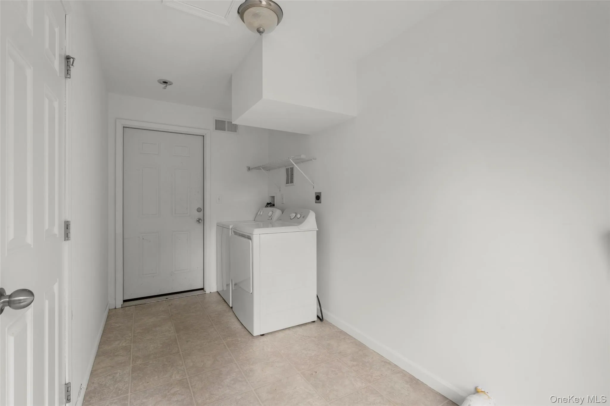 109 Tanglewylde Road, Putnam Valley, NY, 3 Bedrooms Bedrooms, 7 Rooms Rooms,1 BathroomBathrooms,Residential,For Rent,Tanglewylde,0,KEY1014787 109 Tanglewylde Road, Putnam Valley, NY, 3 Bedrooms Bedrooms, 7 Rooms Rooms,1 BathroomBathrooms,Residential,For Rent,Tanglewylde,0,KEY1014787