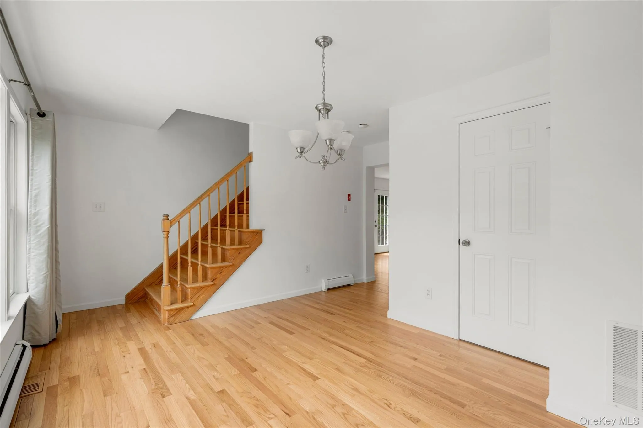 109 Tanglewylde Road, Putnam Valley, NY, 3 Bedrooms Bedrooms, 7 Rooms Rooms,1 BathroomBathrooms,Residential,For Rent,Tanglewylde,0,KEY1014787 109 Tanglewylde Road, Putnam Valley, NY, 3 Bedrooms Bedrooms, 7 Rooms Rooms,1 BathroomBathrooms,Residential,For Rent,Tanglewylde,0,KEY1014787