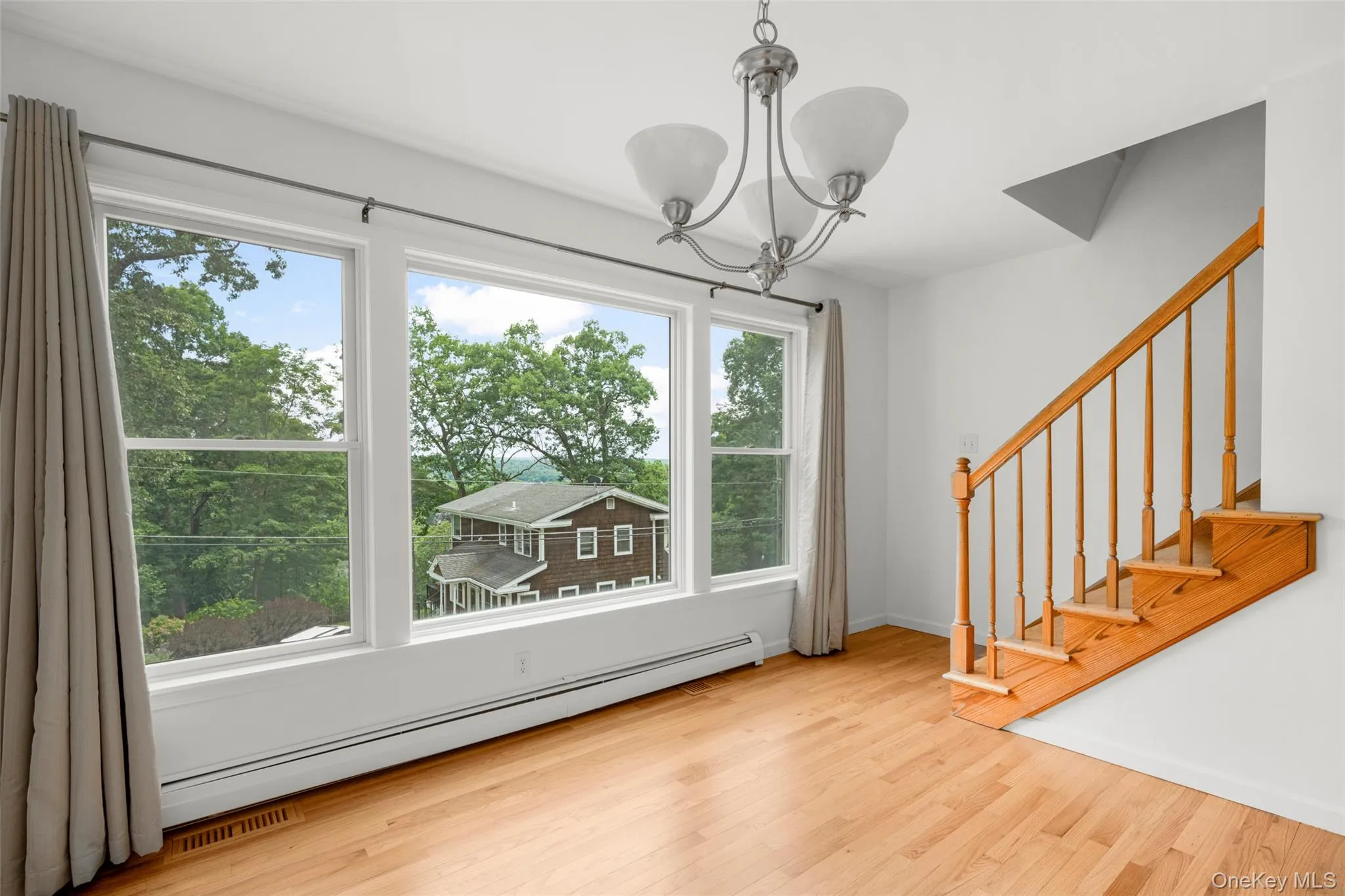 109 Tanglewylde Road, Putnam Valley, NY, 3 Bedrooms Bedrooms, 7 Rooms Rooms,1 BathroomBathrooms,Residential,For Rent,Tanglewylde,0,KEY1014787 109 Tanglewylde Road, Putnam Valley, NY, 3 Bedrooms Bedrooms, 7 Rooms Rooms,1 BathroomBathrooms,Residential,For Rent,Tanglewylde,0,KEY1014787