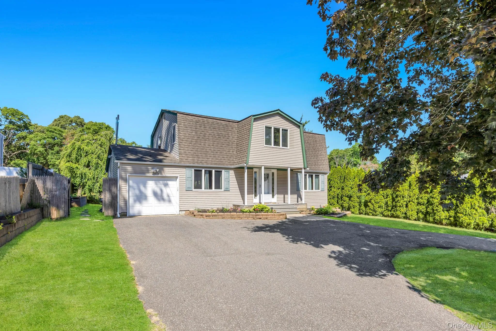 358 Holbrook Road, Brookhaven, NY, 4 Bedrooms Bedrooms, 8 Rooms Rooms,2 BathroomsBathrooms,Residential,For Rent,Holbrook,0,1014790 358 Holbrook Road, Brookhaven, NY, 4 Bedrooms Bedrooms, 8 Rooms Rooms,2 BathroomsBathrooms,Residential,For Rent,Holbrook,0,1014790