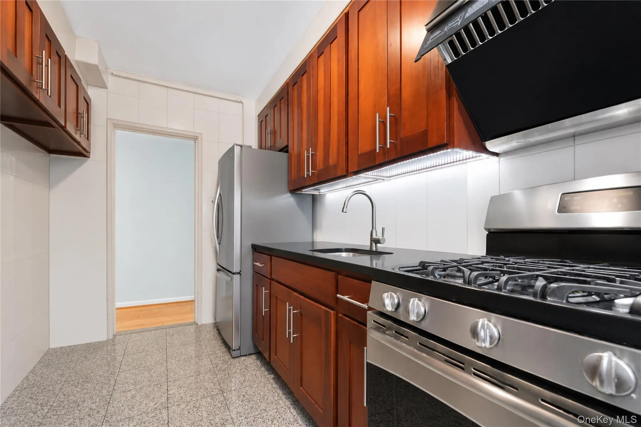 27-10 Parsons Boulevard, New York, NY, 2 Bedrooms Bedrooms, 5 Rooms Rooms,1 BathroomBathrooms,Residential,For Rent,Parsons,0,1014792 27-10 Parsons Boulevard, New York, NY, 2 Bedrooms Bedrooms, 5 Rooms Rooms,1 BathroomBathrooms,Residential,For Rent,Parsons,0,1014792