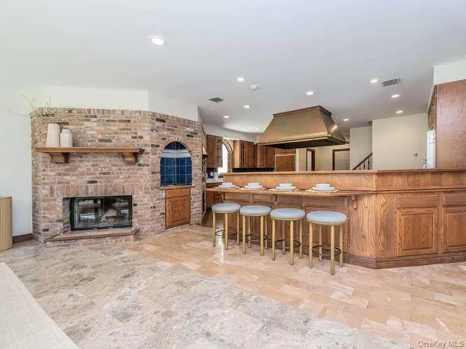 8 Harbor Acres Road, North Hempstead, NY, 6 Bedrooms Bedrooms, 13 Rooms Rooms,4 BathroomsBathrooms,Residential,For Rent,Harbor Acres,0,1014793 8 Harbor Acres Road, North Hempstead, NY, 6 Bedrooms Bedrooms, 13 Rooms Rooms,4 BathroomsBathrooms,Residential,For Rent,Harbor Acres,0,1014793