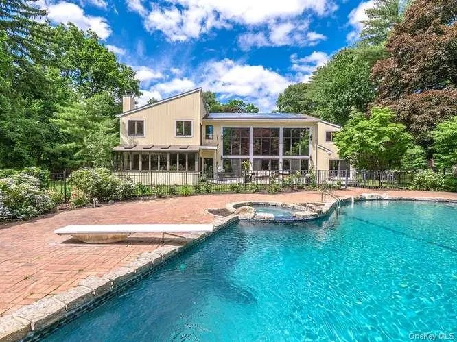 8 Harbor Acres Road, North Hempstead, NY, 6 Bedrooms Bedrooms, 13 Rooms Rooms,4 BathroomsBathrooms,Residential,For Rent,Harbor Acres,0,1014793 8 Harbor Acres Road, North Hempstead, NY, 6 Bedrooms Bedrooms, 13 Rooms Rooms,4 BathroomsBathrooms,Residential,For Rent,Harbor Acres,0,1014793
