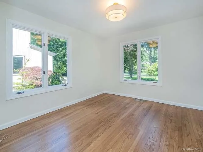 8 Harbor Acres Road, North Hempstead, NY, 6 Bedrooms Bedrooms, 13 Rooms Rooms,4 BathroomsBathrooms,Residential,For Rent,Harbor Acres,0,1014793 8 Harbor Acres Road, North Hempstead, NY, 6 Bedrooms Bedrooms, 13 Rooms Rooms,4 BathroomsBathrooms,Residential,For Rent,Harbor Acres,0,1014793