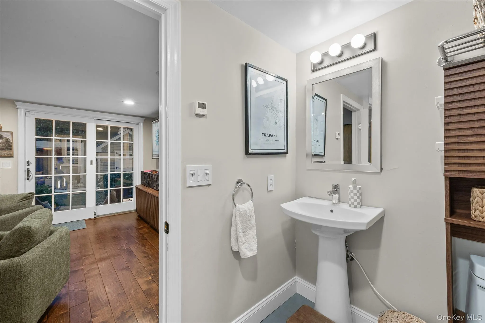 152 Bay Drive, Oyster Bay, NY, 3 Bedrooms Bedrooms, 9 Rooms Rooms,2 BathroomsBathrooms,Residential,For Rent,Bay,0,1014794 152 Bay Drive, Oyster Bay, NY, 3 Bedrooms Bedrooms, 9 Rooms Rooms,2 BathroomsBathrooms,Residential,For Rent,Bay,0,1014794