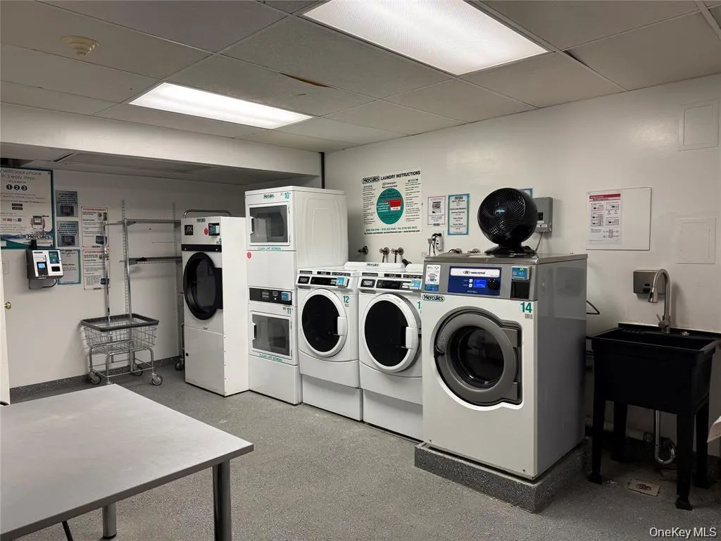 111 7th Street, Hempstead, NY, 1 Bedroom Bedrooms, 4 Rooms Rooms,1 BathroomBathrooms,Residential Lease,For Rent,7th,0,1014797 111 7th Street, Hempstead, NY, 1 Bedroom Bedrooms, 4 Rooms Rooms,1 BathroomBathrooms,Residential Lease,For Rent,7th,0,1014797