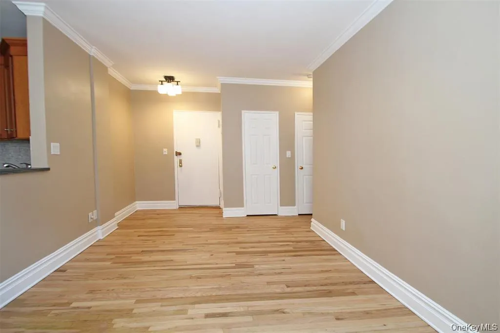 111 7th Street, Hempstead, NY, 1 Bedroom Bedrooms, 4 Rooms Rooms,1 BathroomBathrooms,Residential Lease,For Rent,7th,0,1014797 111 7th Street, Hempstead, NY, 1 Bedroom Bedrooms, 4 Rooms Rooms,1 BathroomBathrooms,Residential Lease,For Rent,7th,0,1014797