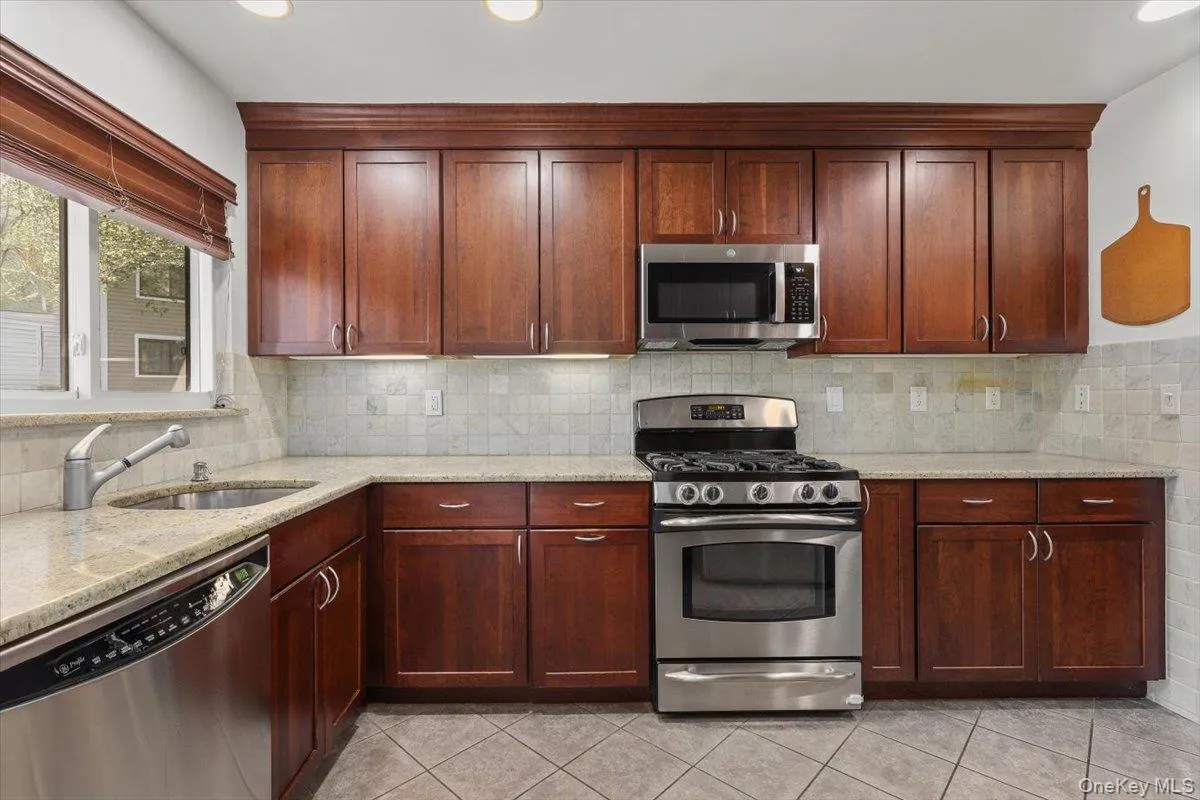 85 Park Drive, Mount Kisco, NY, 2 Bedrooms Bedrooms, 7 Rooms Rooms,2 BathroomsBathrooms,Residential,For Rent,Park,0,KEY1014800 85 Park Drive, Mount Kisco, NY, 2 Bedrooms Bedrooms, 7 Rooms Rooms,2 BathroomsBathrooms,Residential,For Rent,Park,0,KEY1014800