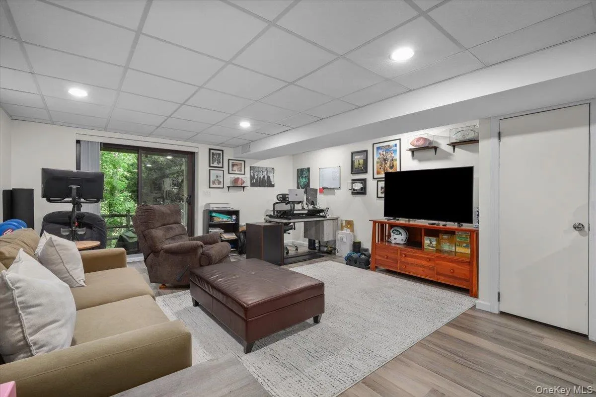 85 Park Drive, Mount Kisco, NY, 2 Bedrooms Bedrooms, 7 Rooms Rooms,2 BathroomsBathrooms,Residential,For Rent,Park,0,KEY1014800 85 Park Drive, Mount Kisco, NY, 2 Bedrooms Bedrooms, 7 Rooms Rooms,2 BathroomsBathrooms,Residential,For Rent,Park,0,KEY1014800