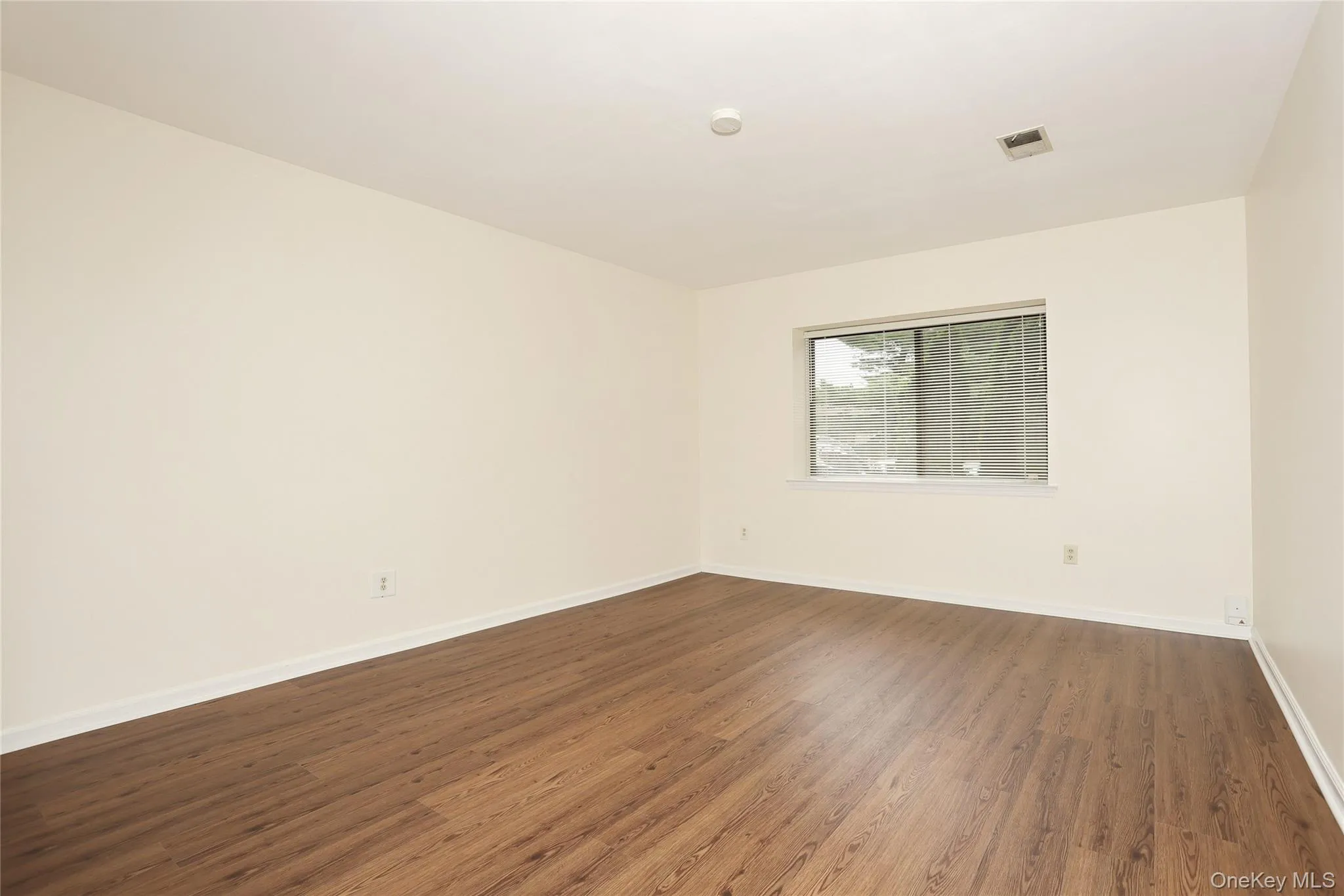 716 Kennedy Drive, Ramapo, NY, 1 Bedroom Bedrooms, 5 Rooms Rooms,1 BathroomBathrooms,Residential,For Rent,Kennedy,0,1014802 716 Kennedy Drive, Ramapo, NY, 1 Bedroom Bedrooms, 5 Rooms Rooms,1 BathroomBathrooms,Residential,For Rent,Kennedy,0,1014802