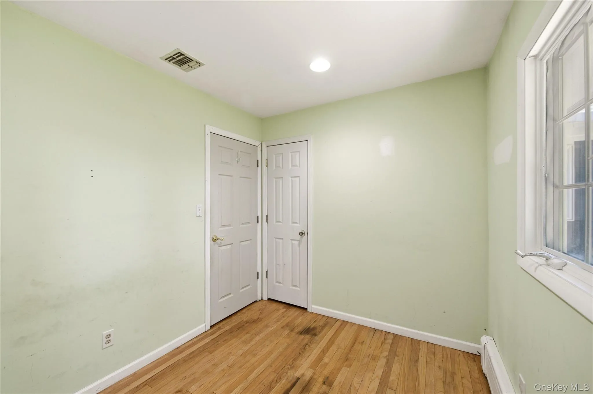 58 Juniper Road, Smithtown, NY, 3 Bedrooms Bedrooms, 5 Rooms Rooms,1 BathroomBathrooms,Residential,For Rent,Juniper,0,KEY1014805 58 Juniper Road, Smithtown, NY, 3 Bedrooms Bedrooms, 5 Rooms Rooms,1 BathroomBathrooms,Residential,For Rent,Juniper,0,KEY1014805