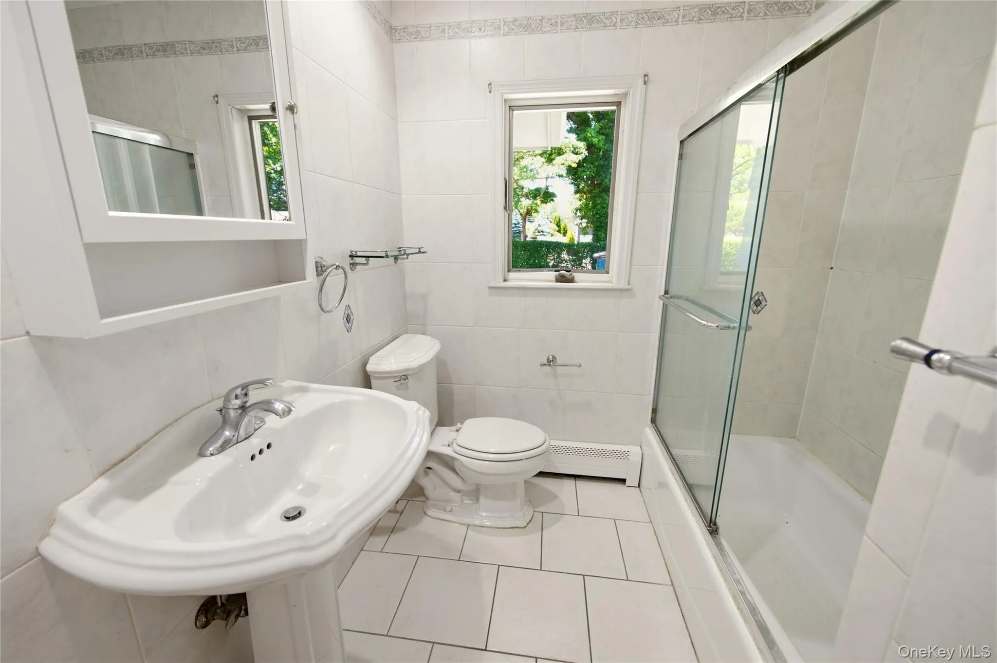 58 Juniper Road, Smithtown, NY, 3 Bedrooms Bedrooms, 5 Rooms Rooms,1 BathroomBathrooms,Residential,For Rent,Juniper,0,KEY1014805 58 Juniper Road, Smithtown, NY, 3 Bedrooms Bedrooms, 5 Rooms Rooms,1 BathroomBathrooms,Residential,For Rent,Juniper,0,KEY1014805