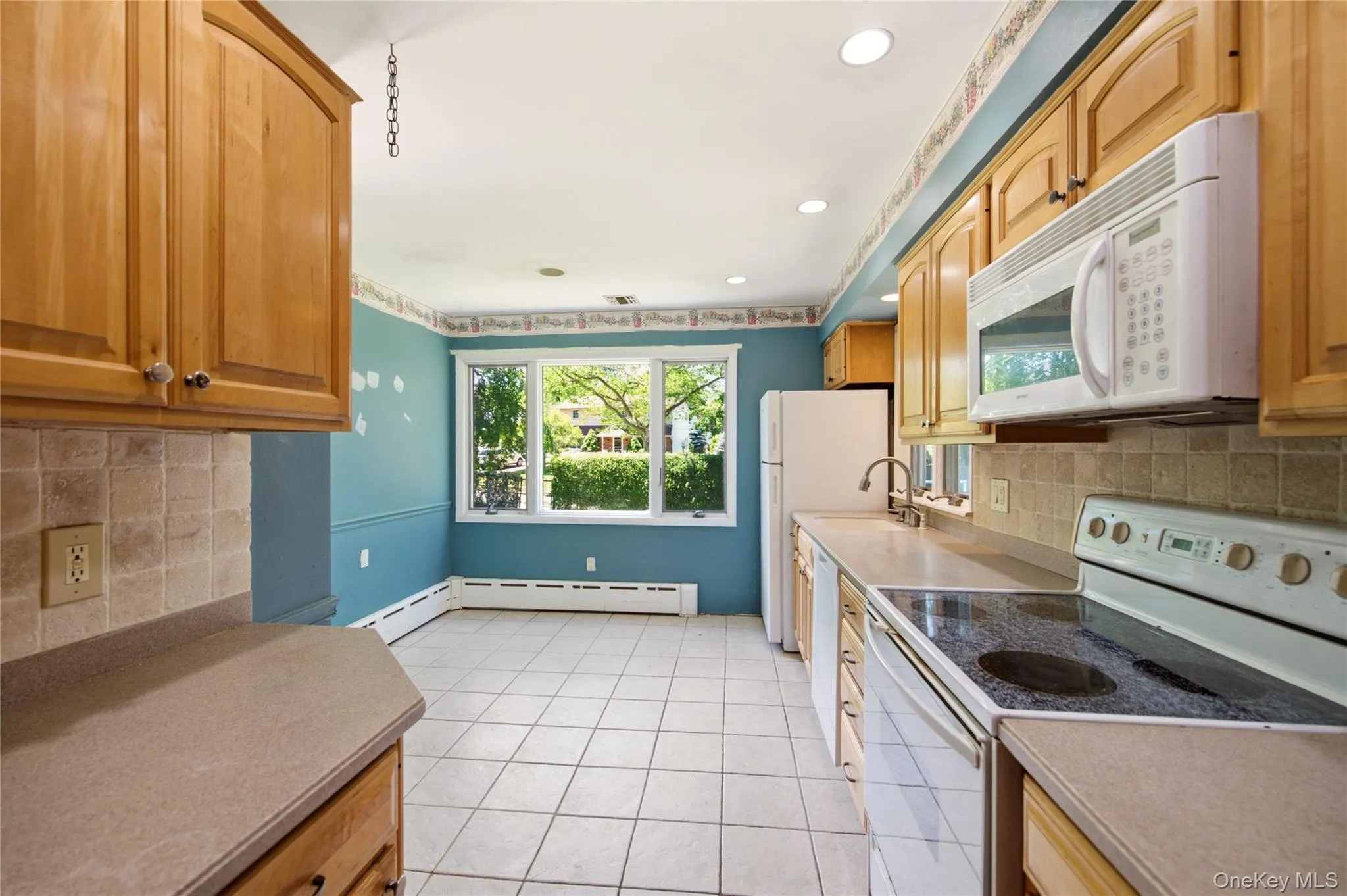 58 Juniper Road, Smithtown, NY, 3 Bedrooms Bedrooms, 5 Rooms Rooms,1 BathroomBathrooms,Residential,For Rent,Juniper,0,KEY1014805 58 Juniper Road, Smithtown, NY, 3 Bedrooms Bedrooms, 5 Rooms Rooms,1 BathroomBathrooms,Residential,For Rent,Juniper,0,KEY1014805