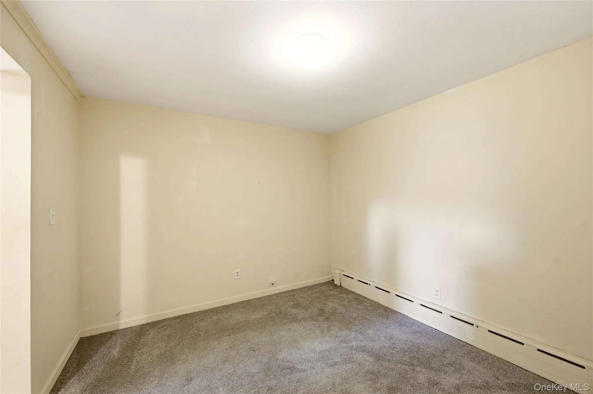 58 Juniper Road, Smithtown, NY, 3 Bedrooms Bedrooms, 5 Rooms Rooms,1 BathroomBathrooms,Residential,For Rent,Juniper,0,KEY1014805 58 Juniper Road, Smithtown, NY, 3 Bedrooms Bedrooms, 5 Rooms Rooms,1 BathroomBathrooms,Residential,For Rent,Juniper,0,KEY1014805