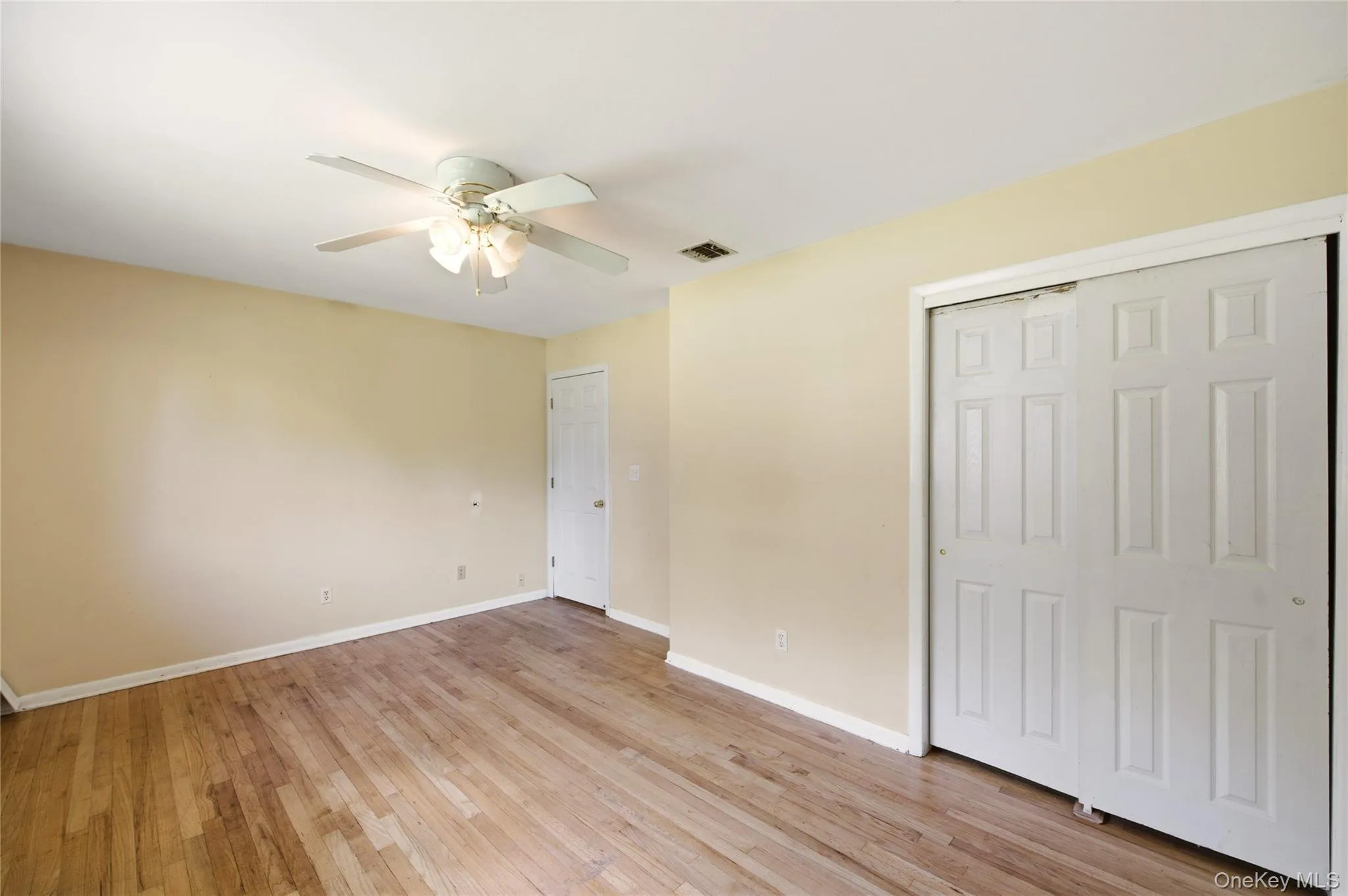 58 Juniper Road, Smithtown, NY, 3 Bedrooms Bedrooms, 5 Rooms Rooms,1 BathroomBathrooms,Residential,For Rent,Juniper,0,KEY1014805 58 Juniper Road, Smithtown, NY, 3 Bedrooms Bedrooms, 5 Rooms Rooms,1 BathroomBathrooms,Residential,For Rent,Juniper,0,KEY1014805
