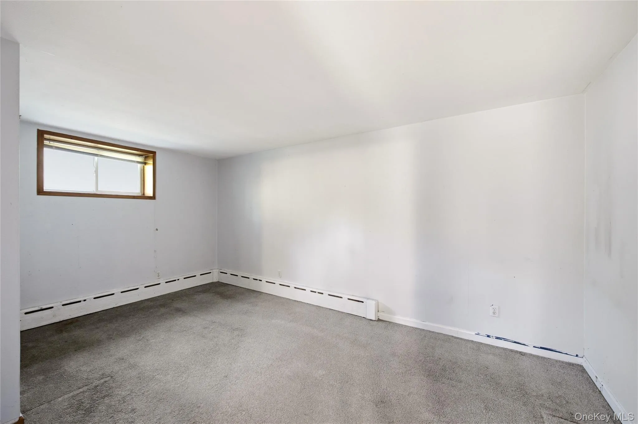 58 Juniper Road, Smithtown, NY, 3 Bedrooms Bedrooms, 5 Rooms Rooms,1 BathroomBathrooms,Residential,For Rent,Juniper,0,KEY1014805 58 Juniper Road, Smithtown, NY, 3 Bedrooms Bedrooms, 5 Rooms Rooms,1 BathroomBathrooms,Residential,For Rent,Juniper,0,KEY1014805